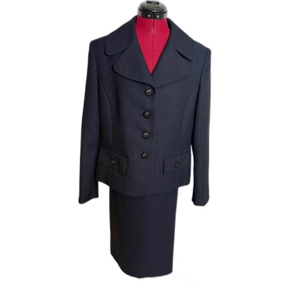 Le Suit Skirt Suit Woman's Size 14 Blue 2-Piece Set Blazer & Skirt